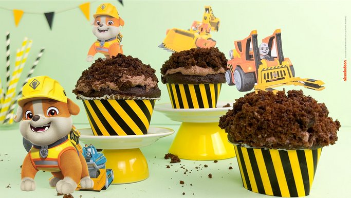 Muffins mit der Rubble & Crew von der PAW Patrol im Baustellen-Look.